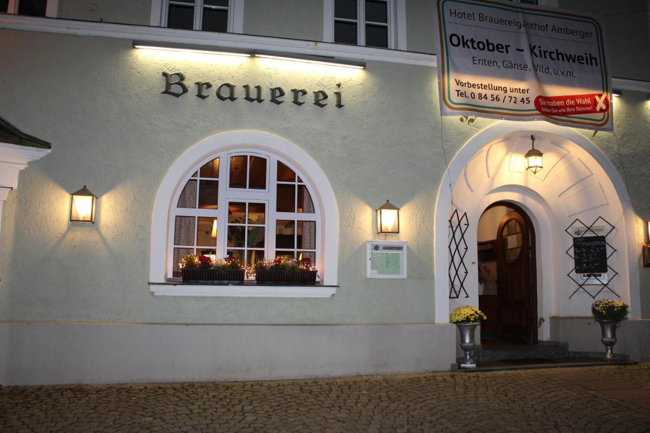 Hotel Brauereigasthof Amberger Kosching Exterior photo